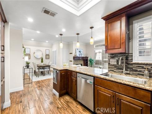 4561  Warner  203 , Huntington Beach, CA