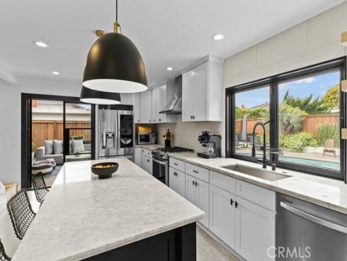 9211  Hyde Park  , Huntington Beach, CA