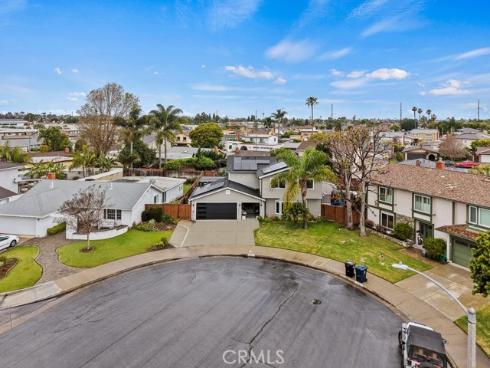 9211  Hyde Park  , Huntington Beach, CA