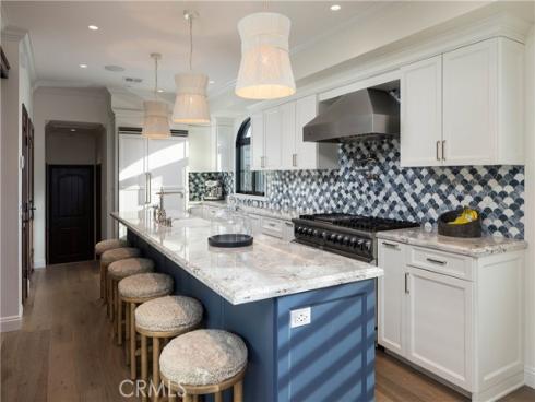 302  3rd  , Huntington Beach, CA