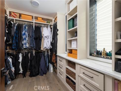 302  3rd  , Huntington Beach, CA