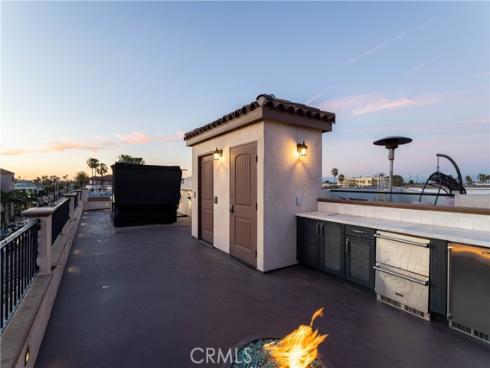 302  3rd  , Huntington Beach, CA