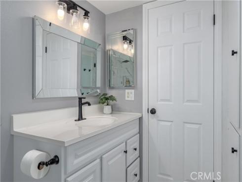 20872  Catamaran  , Huntington Beach, CA