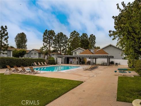 9732  Pettswood Drive  12  Drive, Huntington Beach, CA