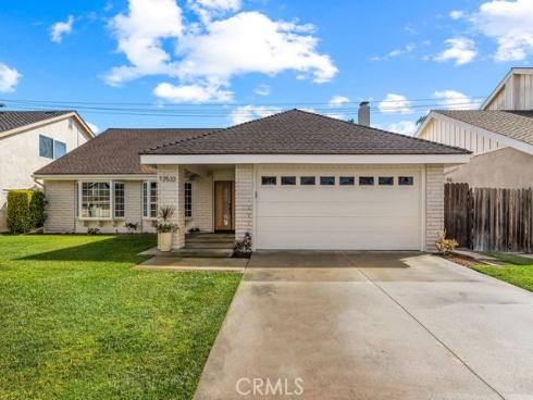 17532  Montbury   Circle, Huntington Beach, CA