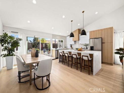 17532 Montbury Circle, Huntington Beach, CA