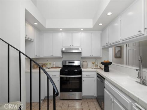 17202  Corbina Ln  202 , Huntington Beach, CA