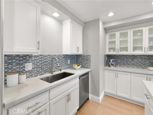 6600  Warner  162  Avenue, Huntington Beach, CA