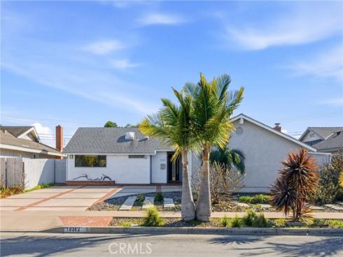 10362  Monitor   Drive, Huntington Beach, CA