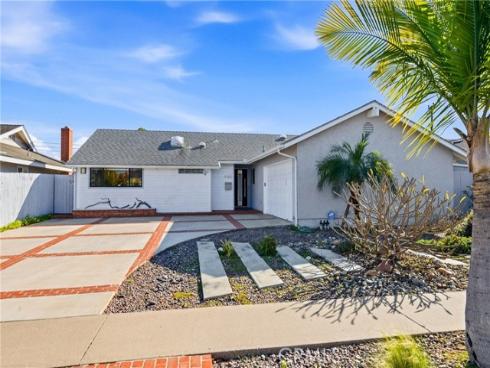 10362  Monitor   Drive, Huntington Beach, CA