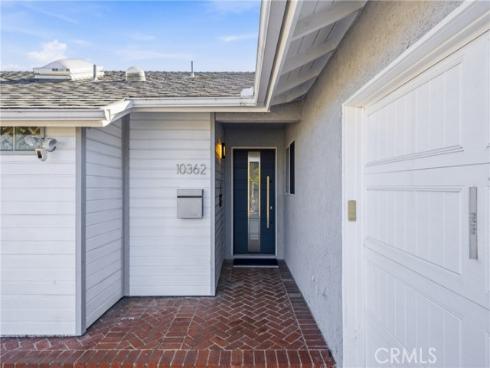 10362  Monitor   Drive, Huntington Beach, CA