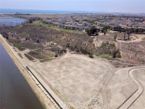 10362  Monitor   Drive, Huntington Beach, CA