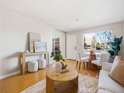 409  Utica D34  D34 , Huntington Beach, CA