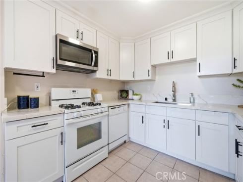 409  Utica D34  D34 , Huntington Beach, CA