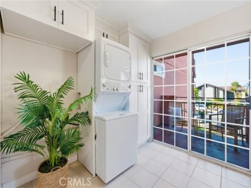 409  Utica D34  D34 , Huntington Beach, CA