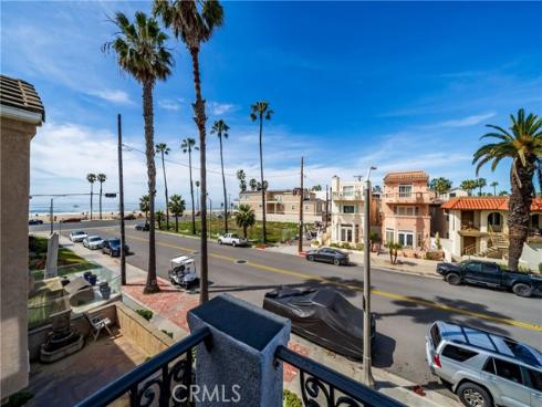 116  11th  , Huntington Beach, CA
