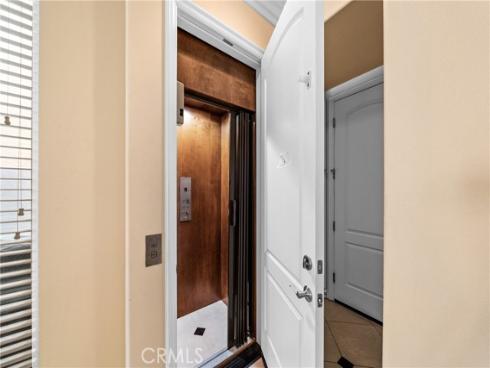 116  11th  , Huntington Beach, CA