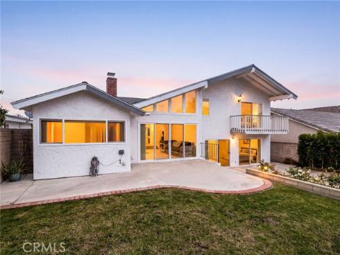 20761  Mission Ln  , Huntington Beach, CA