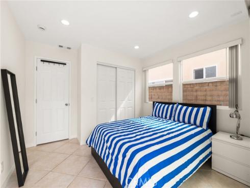 20761  Mission Ln  , Huntington Beach, CA