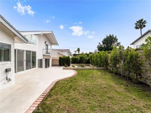 20761  Mission Ln  , Huntington Beach, CA