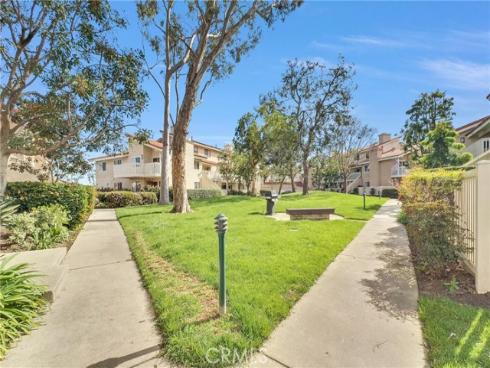 19092  Shorline  5  Lane, Huntington Beach, CA