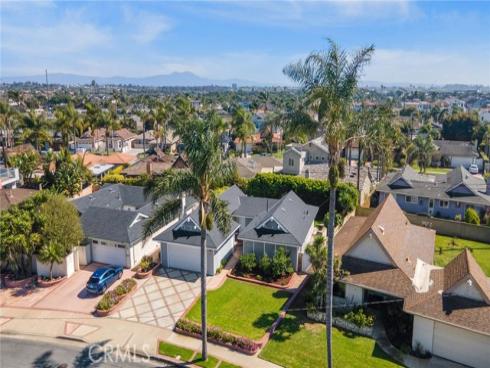 22102  Surfrider Lane  , Huntington Beach, CA