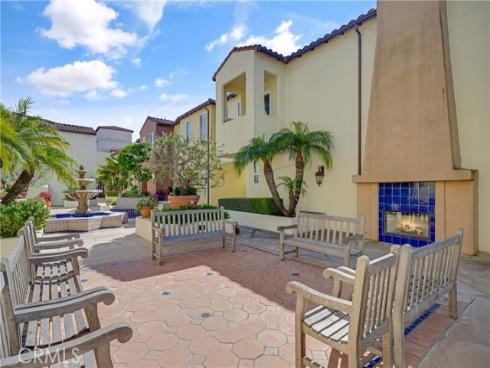 338  5th   Street, Huntington Beach, CA
