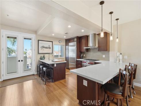 338  5th   Street, Huntington Beach, CA