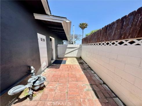 7552 Rhine Drive, Huntington Beach, CA