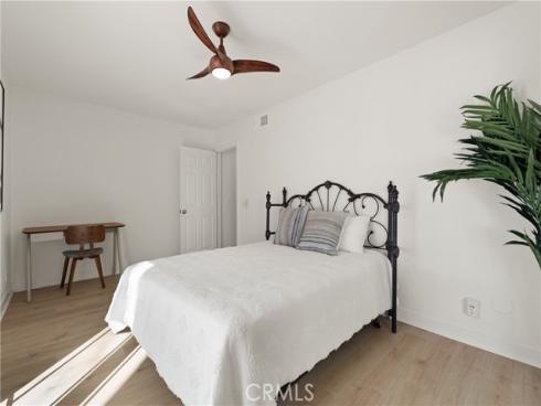 218  Indianapolis  , Huntington Beach, CA