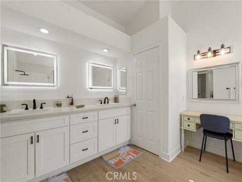 218  Indianapolis  , Huntington Beach, CA