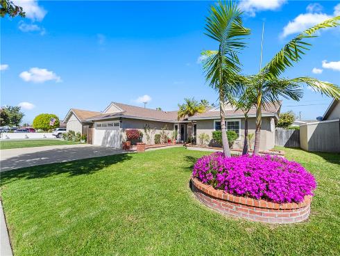 5631  Nevada  , Huntington Beach, CA