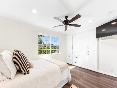 5631  Nevada  , Huntington Beach, CA