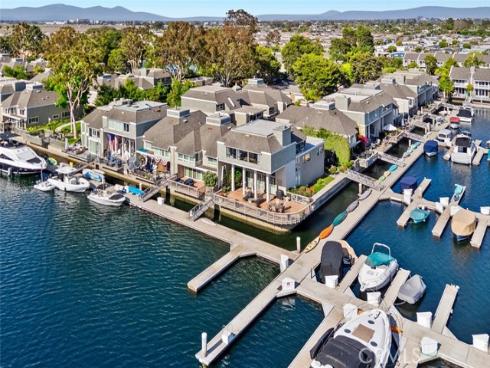 16445  Wimbledon   Lane, Huntington Beach, CA