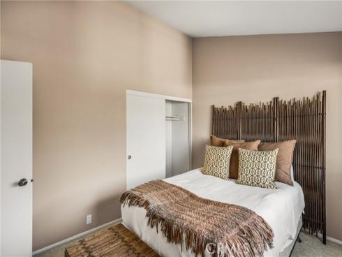 19731  Shorecliff  , Huntington Beach, CA