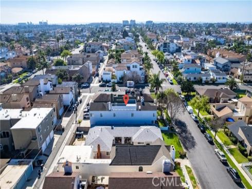 1208  California   Street, Huntington Beach, CA