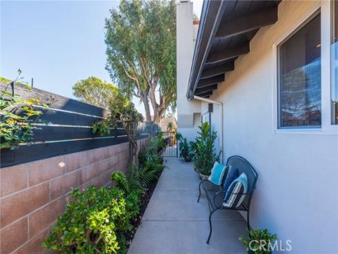813  13th Street  , Huntington Beach, CA