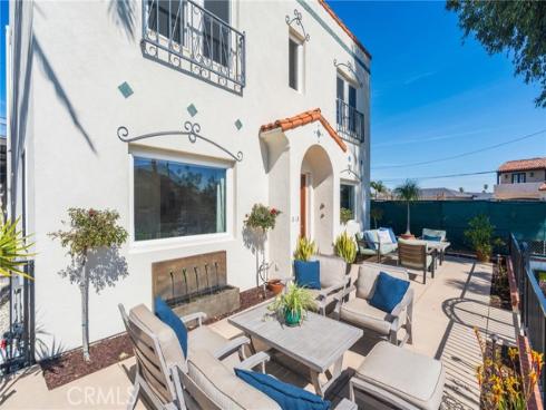 813  13th Street  , Huntington Beach, CA