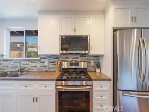 813  13th Street  , Huntington Beach, CA