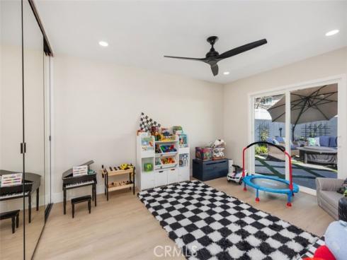 16342  Gentry  , Huntington Beach, CA