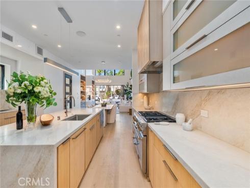 520  11th   Street, Huntington Beach, CA