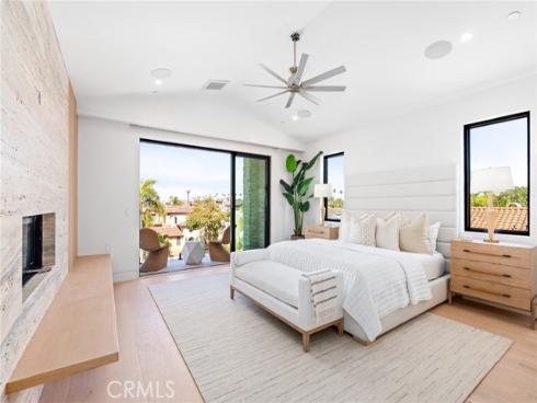 520  11th   Street, Huntington Beach, CA