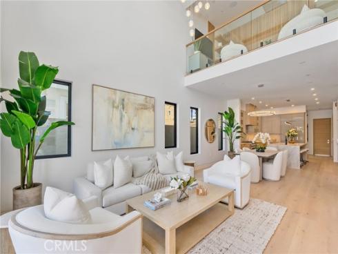 520  11th   Street, Huntington Beach, CA