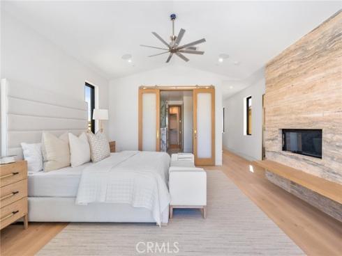 520  11th   Street, Huntington Beach, CA