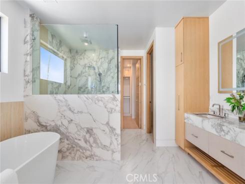 520  11th   Street, Huntington Beach, CA