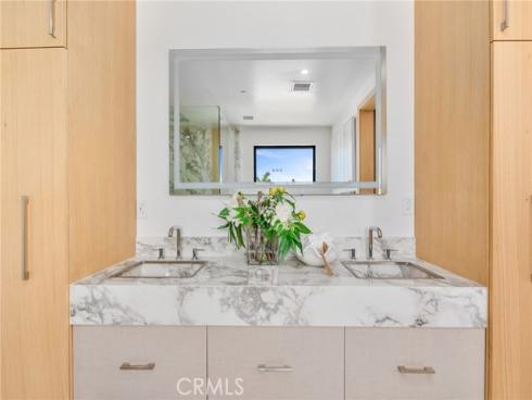 520  11th   Street, Huntington Beach, CA