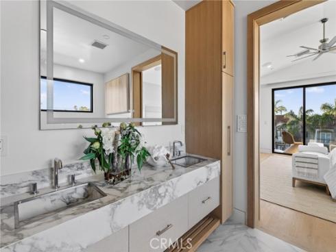 520  11th   Street, Huntington Beach, CA