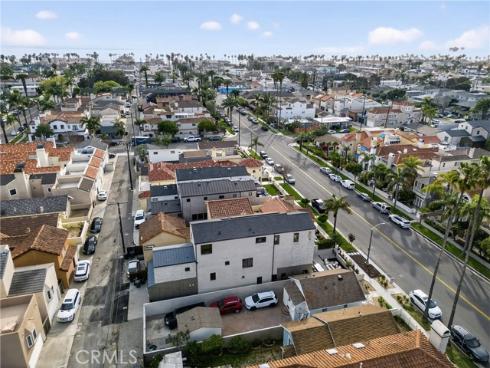 520  11th   Street, Huntington Beach, CA