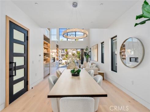 520  11th   Street, Huntington Beach, CA