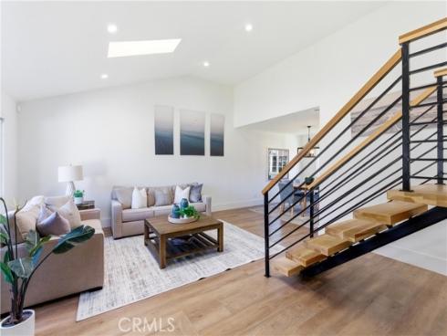 20621  Reef   Lane, Huntington Beach, CA